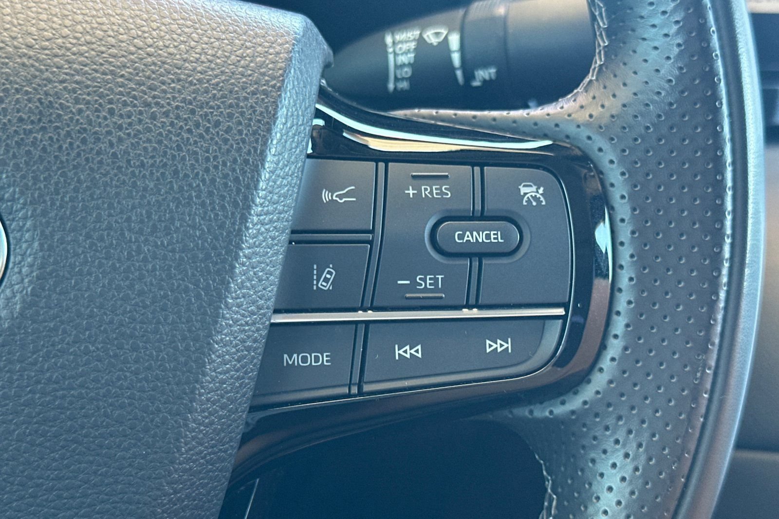 Certified 2023 Toyota Mirai w/ Advanced Technology Package RWD image 28