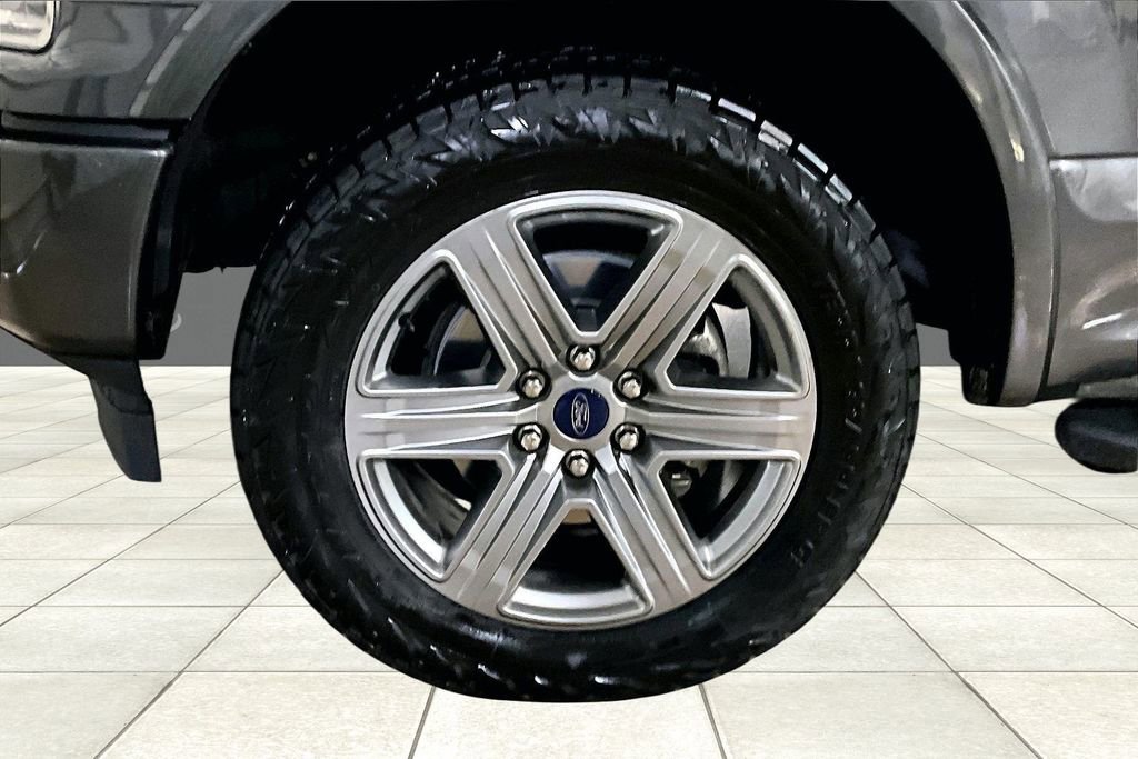 Used 2019 Ford F150 XLT w/ Equipment Group 302A Luxury AWD/4WD image 10