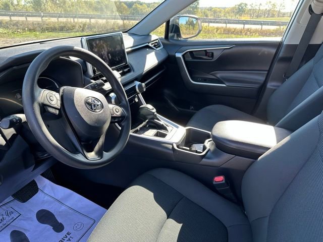 Used 2024 Toyota RAV4 LE image 21