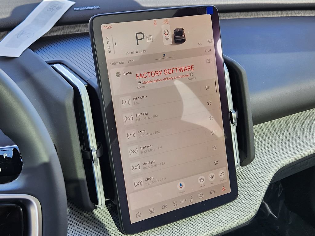 New 2026 Volvo EX30 Ultra w/ Climate Package image 6