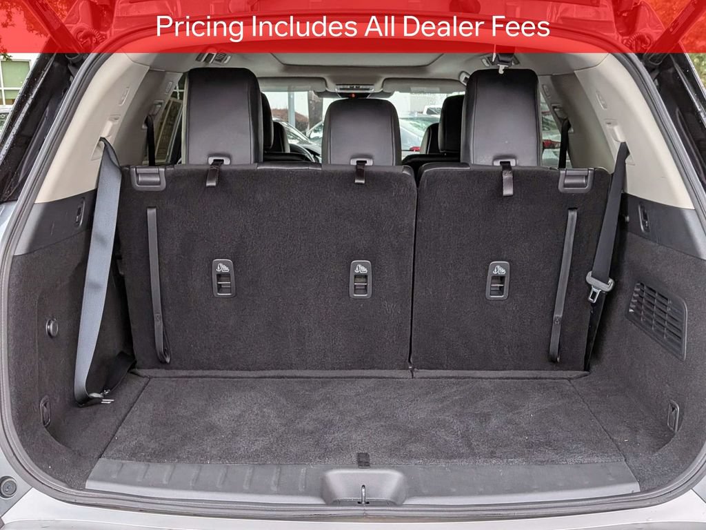 Used 2024 Nissan Pathfinder SL w/ SL Premium Package FWD image 13