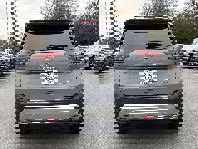 Used 2023 Nissan Rogue Platinum w/ Platinum Premium Package image 4