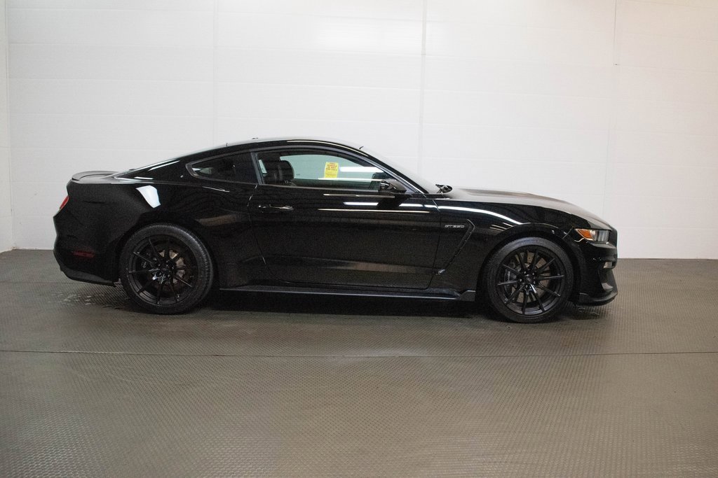 Used 2016 Ford Mustang Shelby GT350 w/ Technology Package image 3