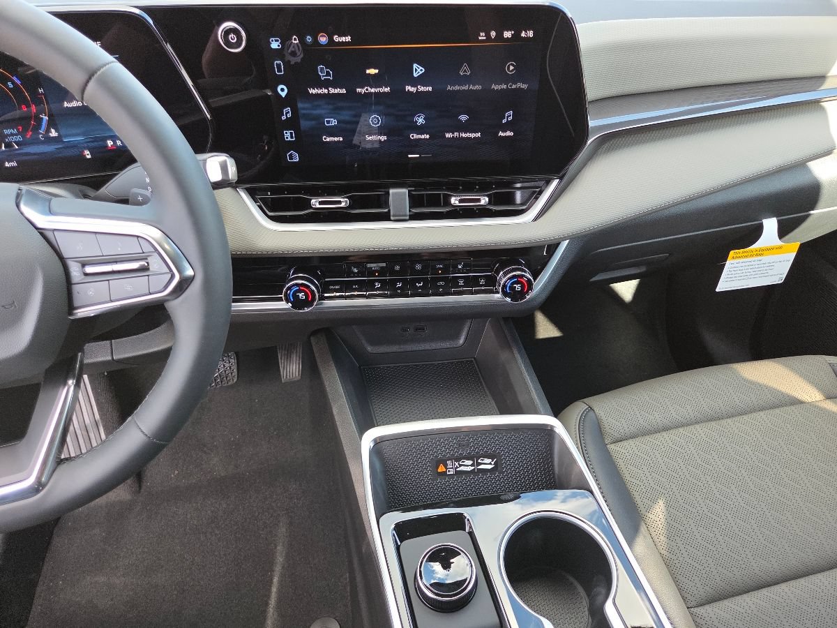 New 2027 Chevrolet Equinox LT w/ Convenience Package II FWD image 37