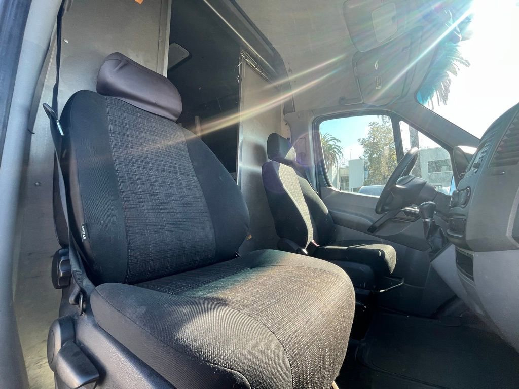 Used 2018 Mercedes-Benz Sprinter 2500 image 15