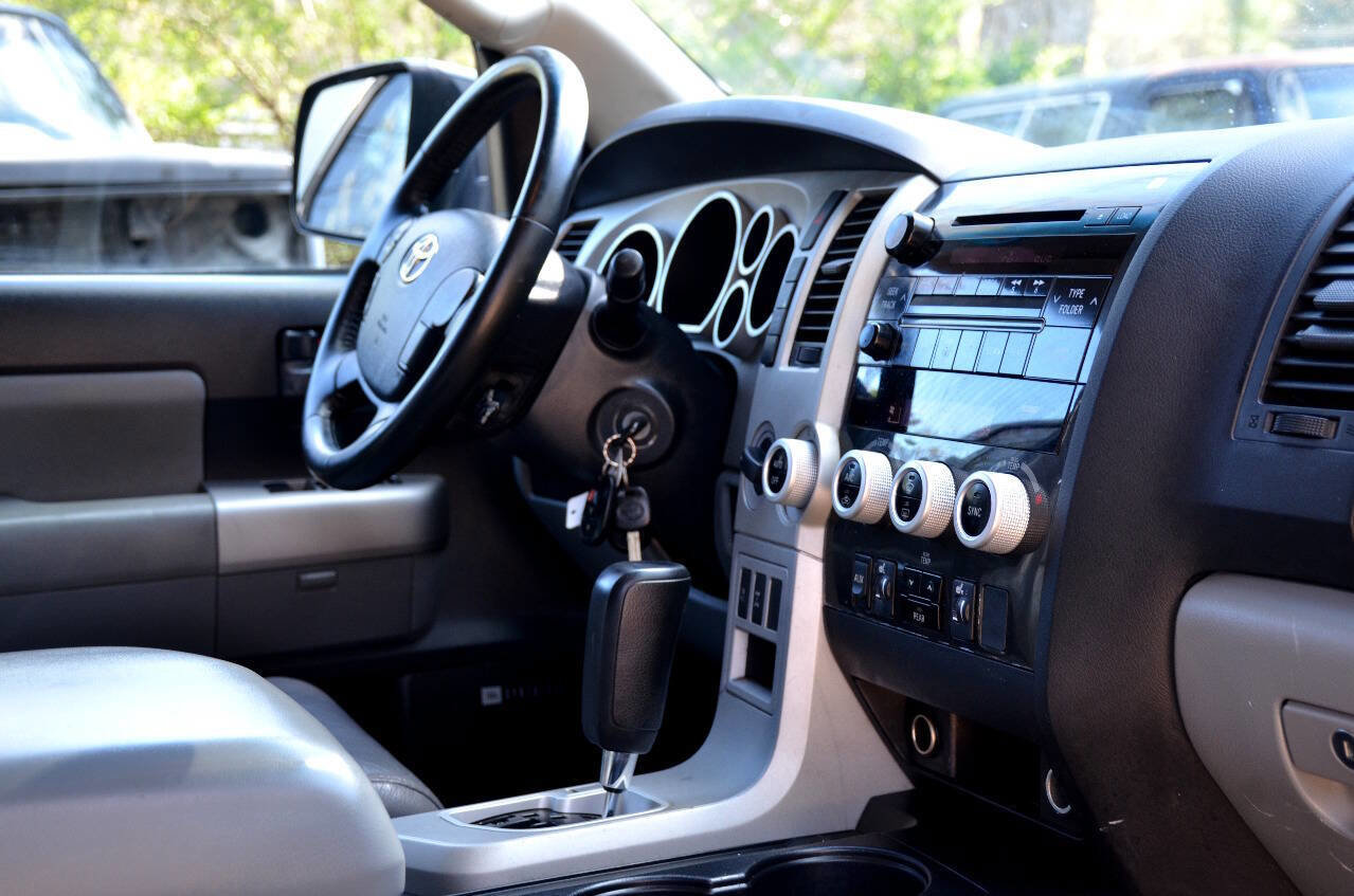 Used 2008 Toyota Sequoia SR5 image 16