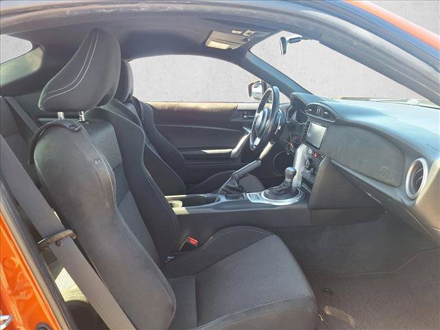 Used 2017 Toyota 86 RWD image 17