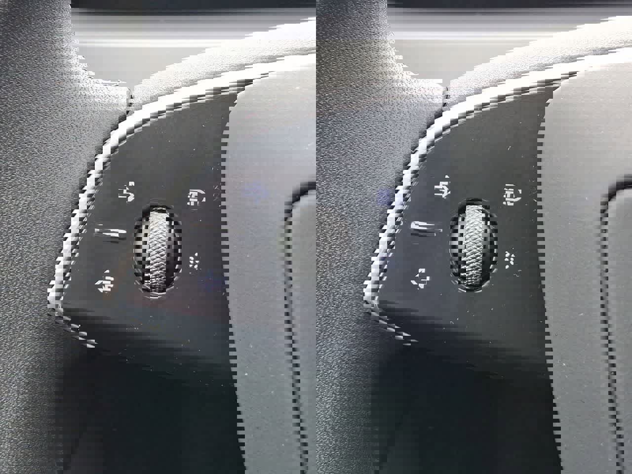 Used 2024 Tesla Model 3 Standard Range image 23