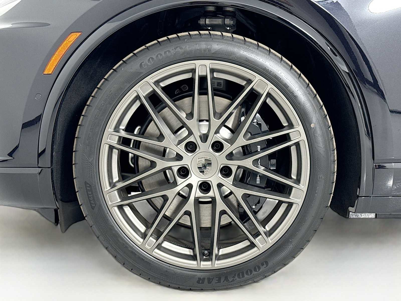 New 2025 Porsche Macan Turbo Electric image 33