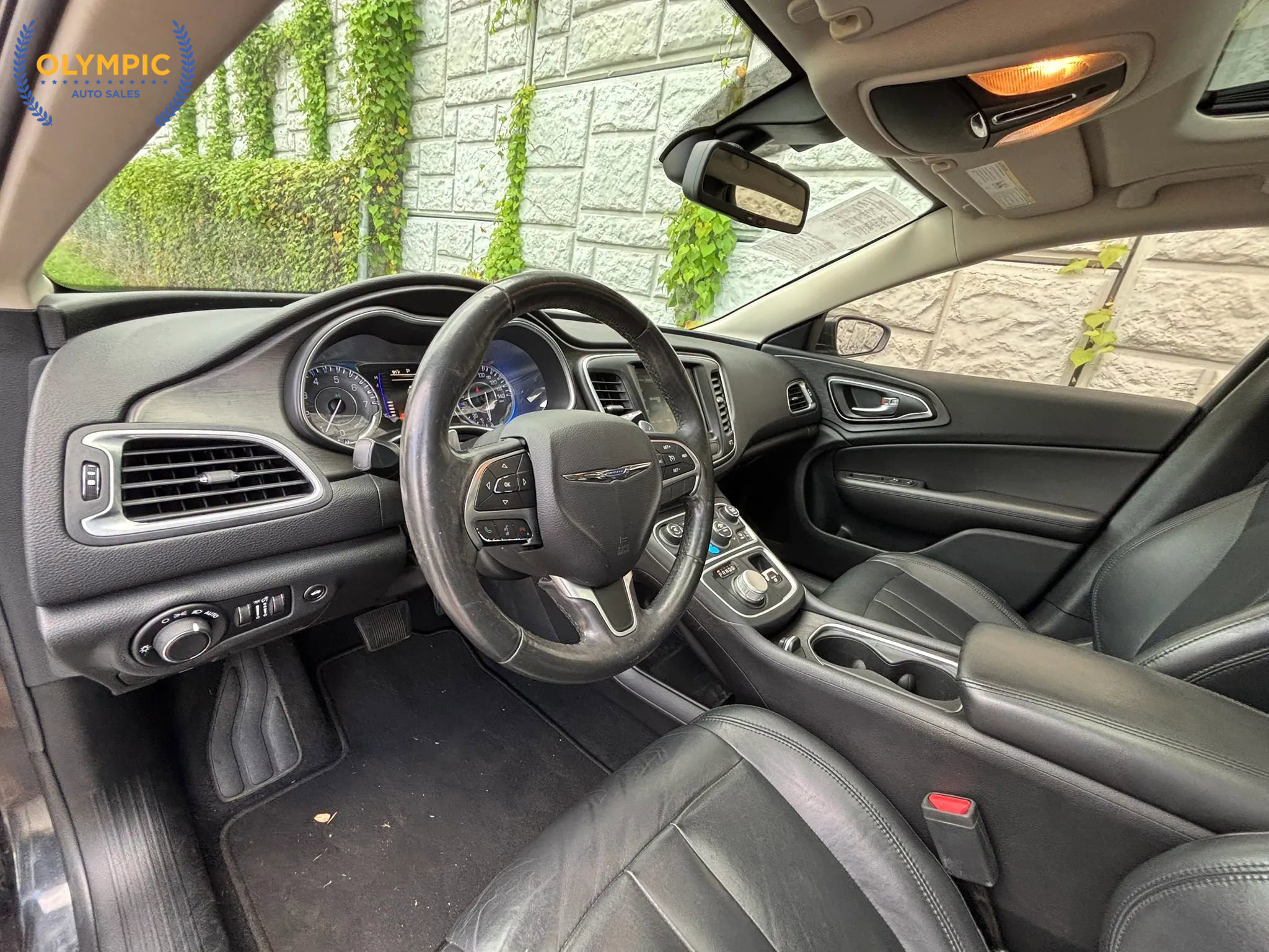 Used 2017 Chrysler 200 Limited Platinum w/ Comfort & Convenience Group image 17