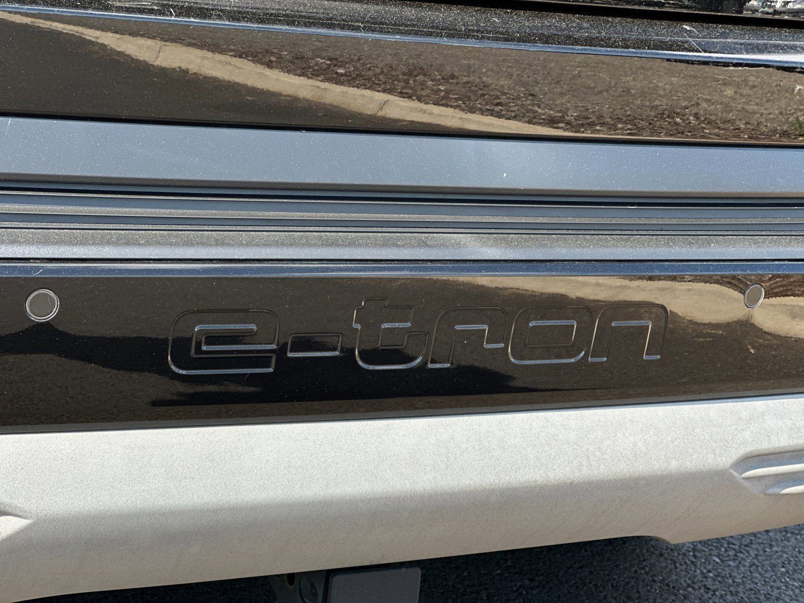 Used 2023 Audi Q4 e-tron Premium Plus w/ Premium Plus RWD image 33