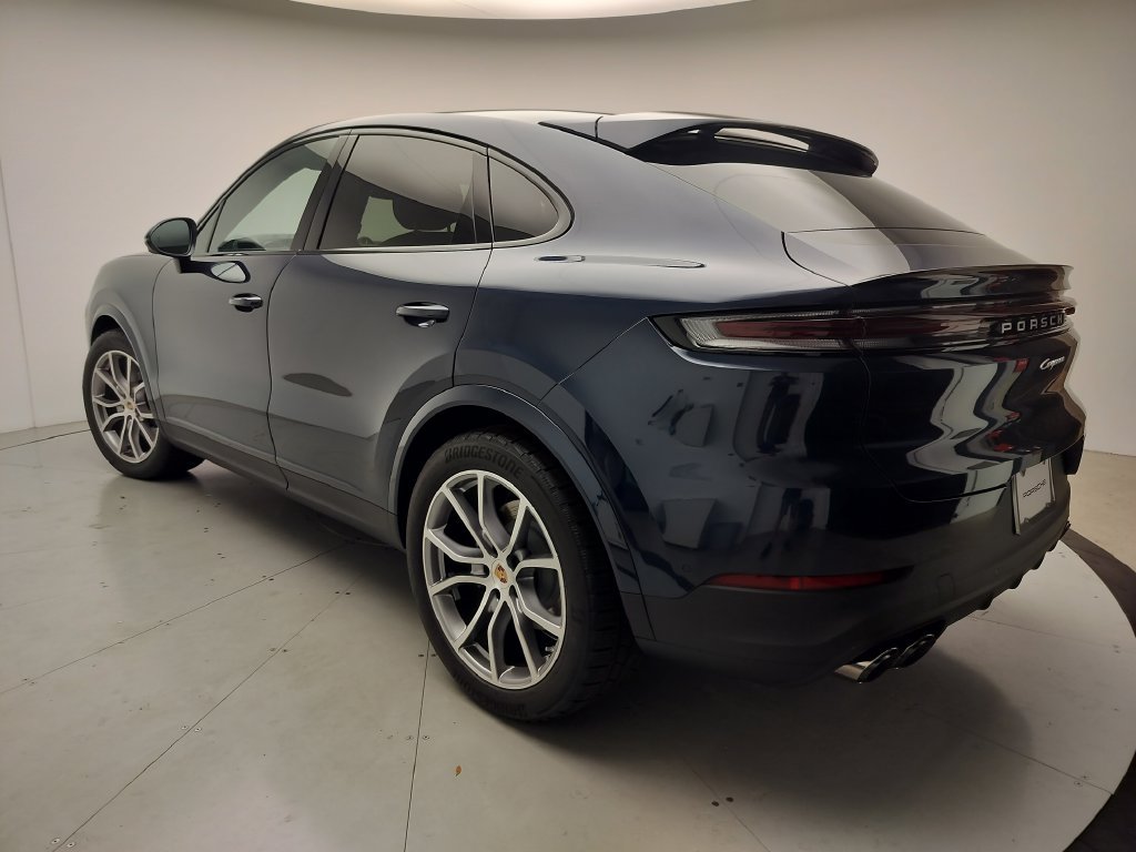 New 2026 Porsche Cayenne Coupe AWD/4WD image 3