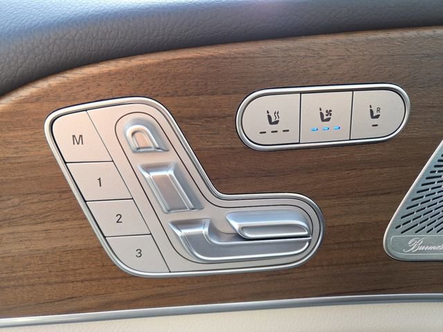 Used 2024 Mercedes-Benz GLS 450 4MATIC image 11