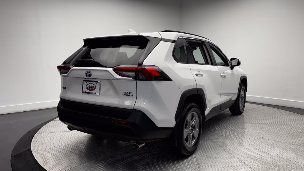 Used 2024 Toyota RAV4 XLE w/ Weather Package AWD/4WD image 39