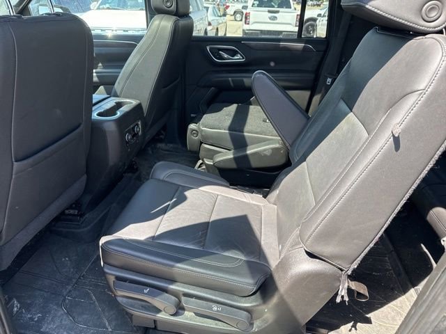 Used 2021 Chevrolet Suburban LT w/ LT Signature Package AWD/4WD image 18