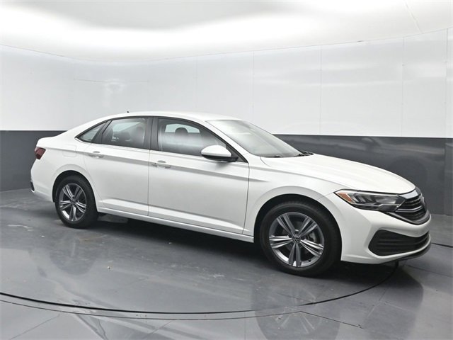 Used 2023 Volkswagen Jetta SE