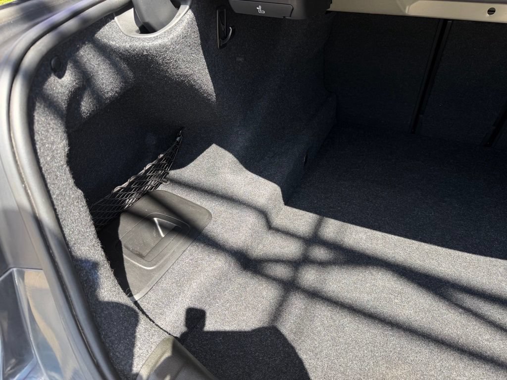 Used 2018 BMW 540i xDrive AWD/4WD image 34