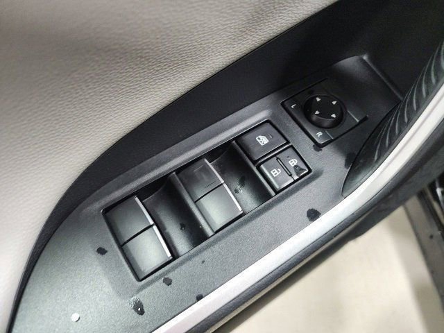 Used 2020 Toyota RAV4 Limited w/ All Weather Liner Package image 27