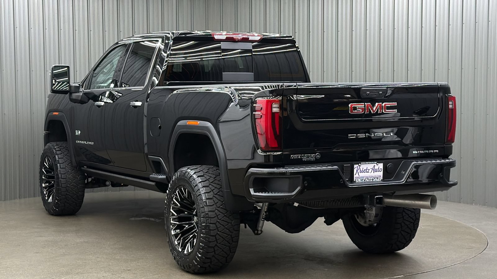 Used 2025 GMC Sierra 2500 Denali w/ Denali Reserve Package AWD/4WD image 3