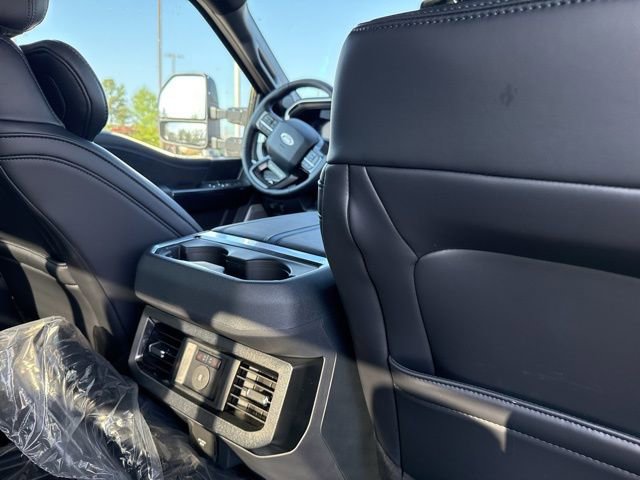 New 2026 Ford F250 Platinum image 18