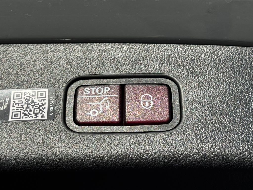 New 2026 Mercedes-Benz GLC 300 4MATIC image 13