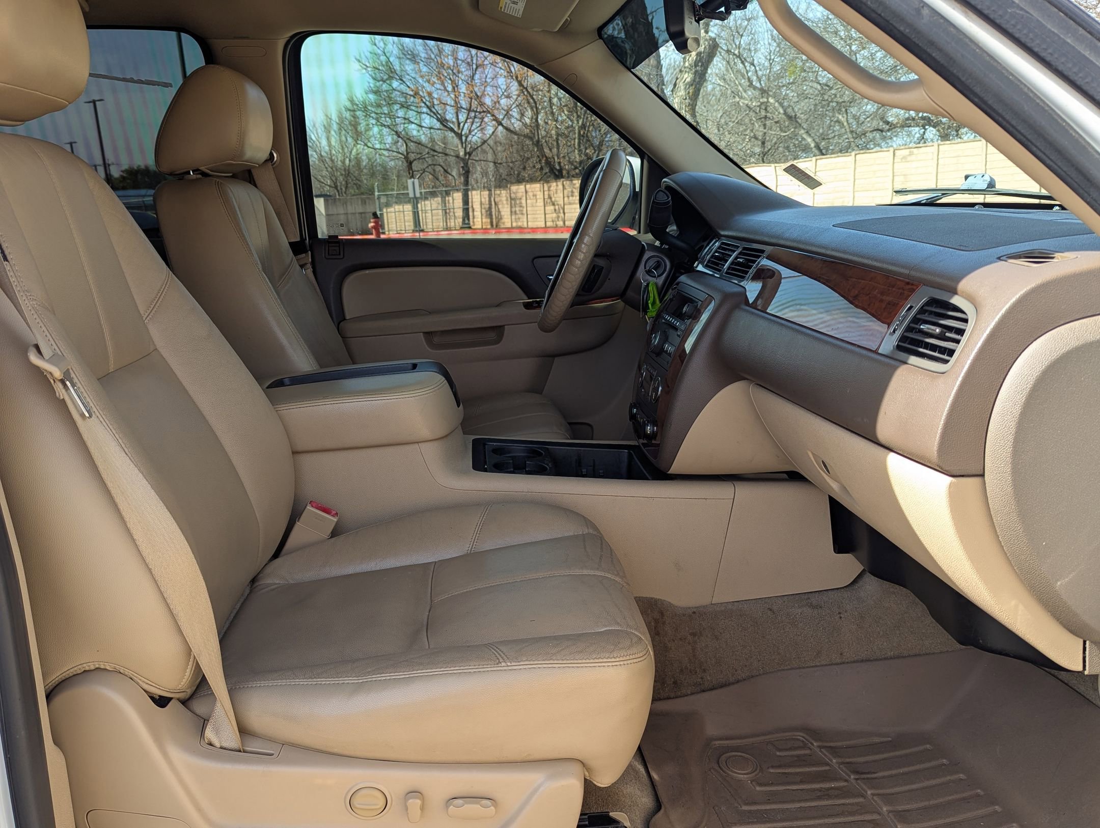 Used 2013 Chevrolet Tahoe LT w/ Luxury Package image 26