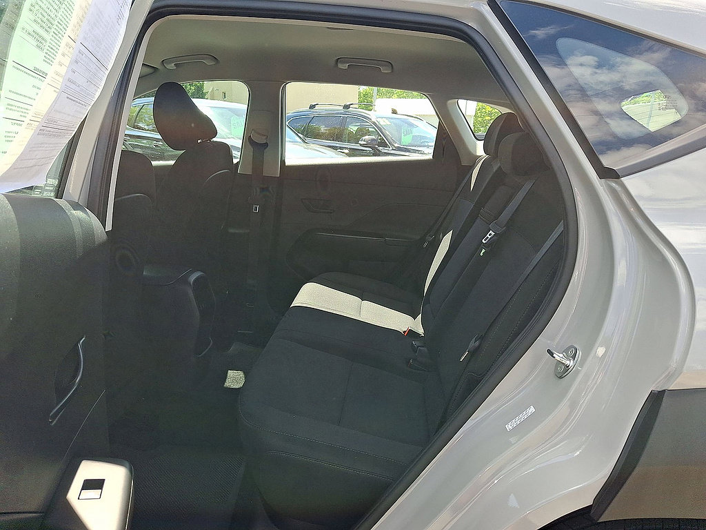 Certified 2024 Hyundai Kona SE AWD/4WD image 19