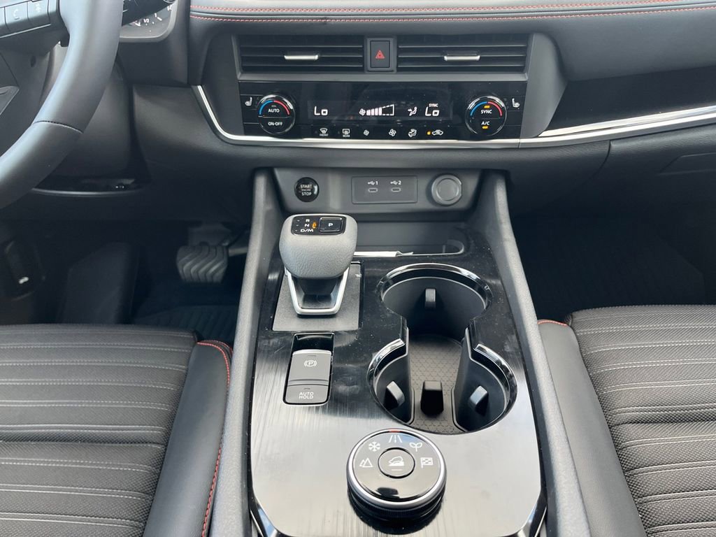 New 2026 Nissan Rogue SV image 3