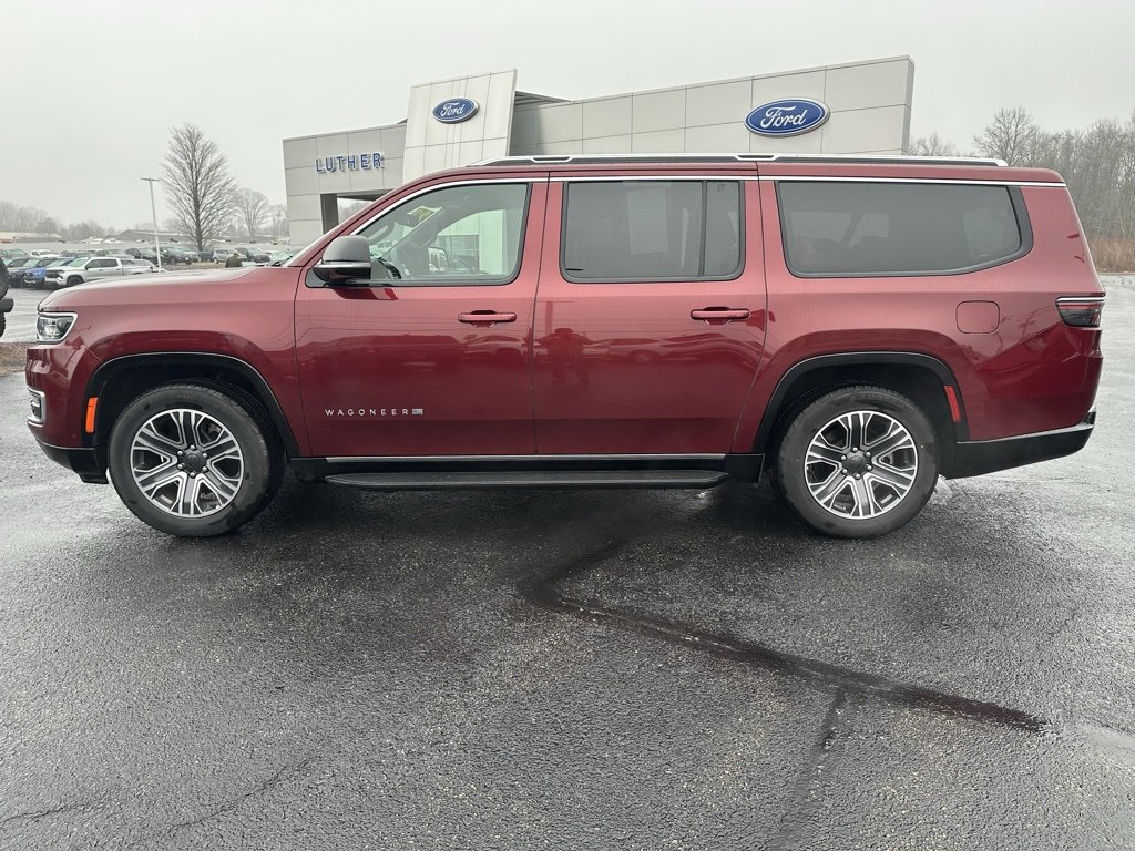 Used 2023 Jeep Wagoneer L Series II image 2