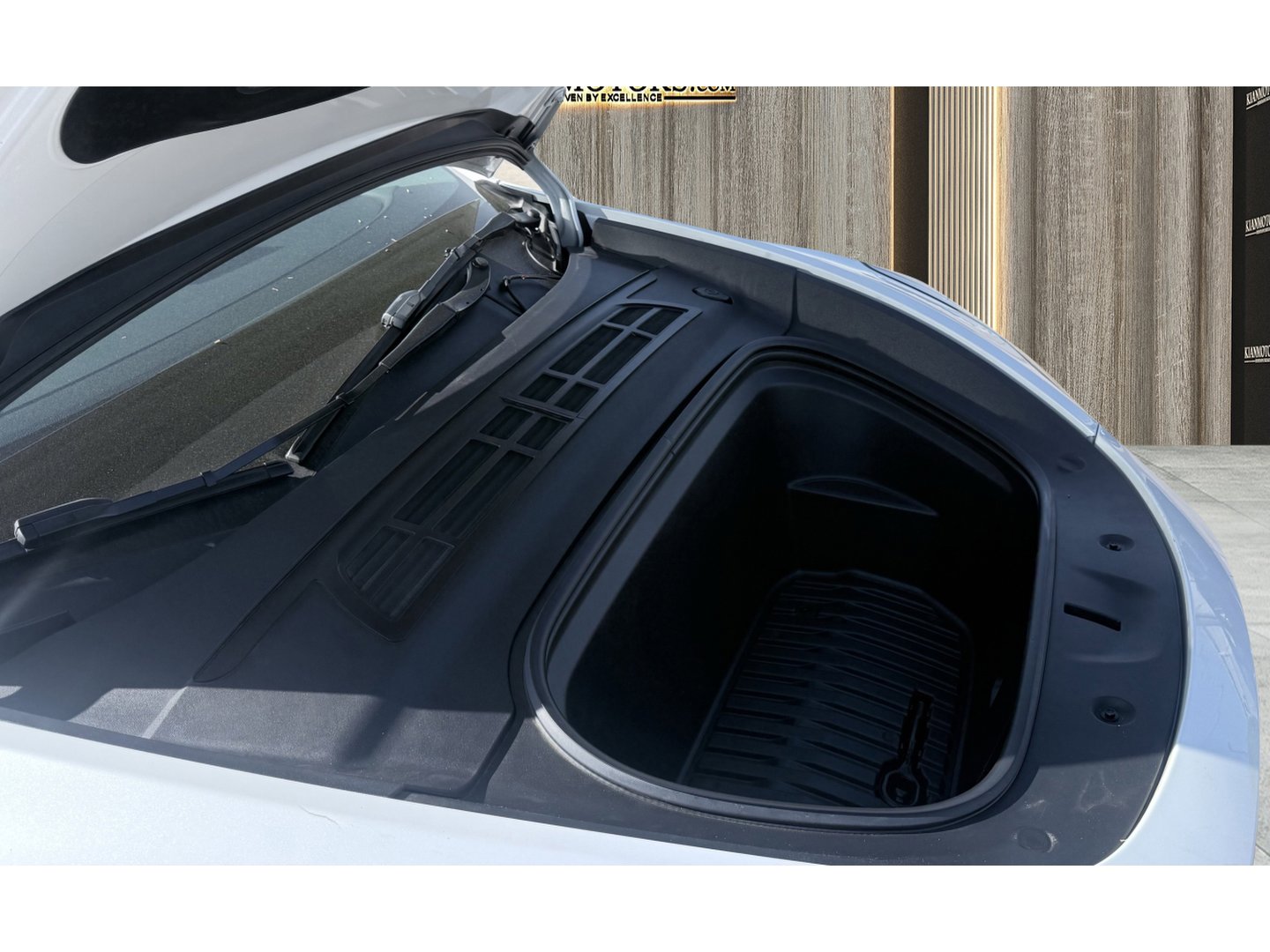 Used 2023 Tesla Model Y Long Range image 21