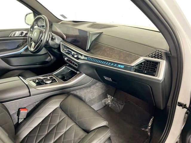 Used 2024 BMW X5 xDrive40i AWD/4WD image 34