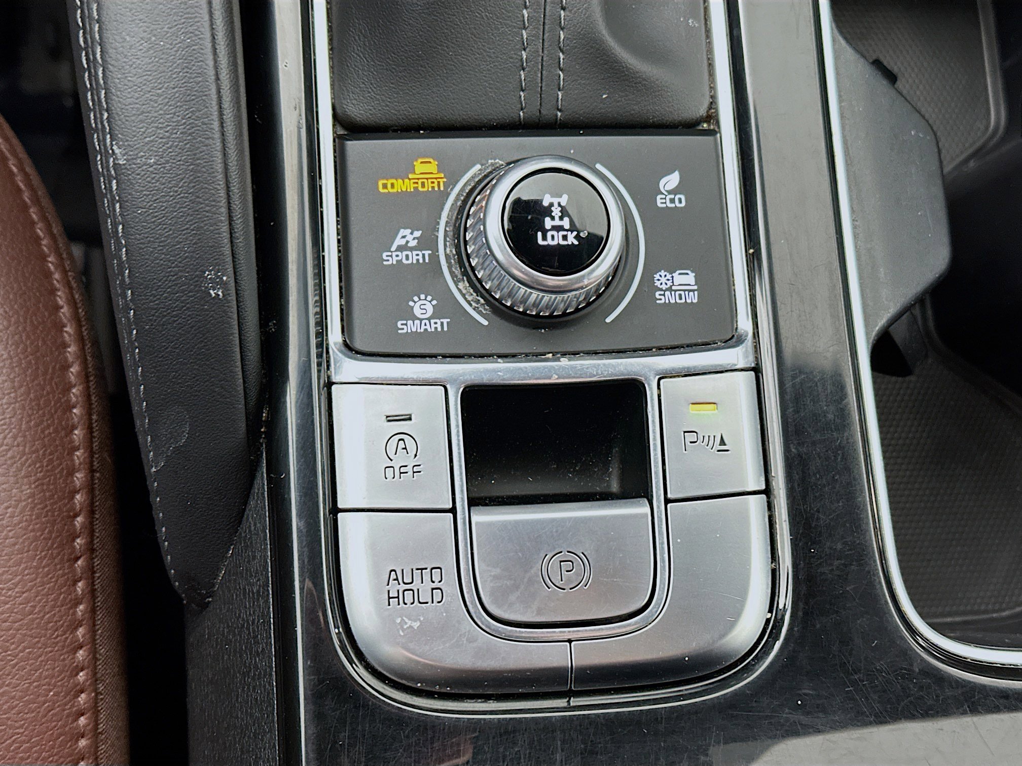 Used 2023 Kia Telluride EX w/ EX Captain's Chair Package image 20