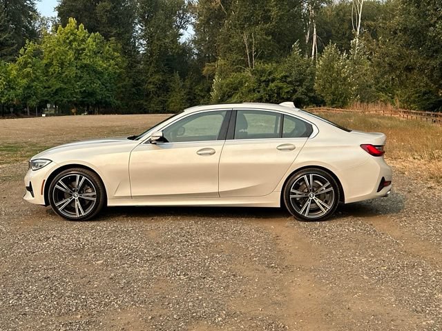 Used 2021 BMW 330i xDrive Sedan w/ Premium Package AWD/4WD image 6