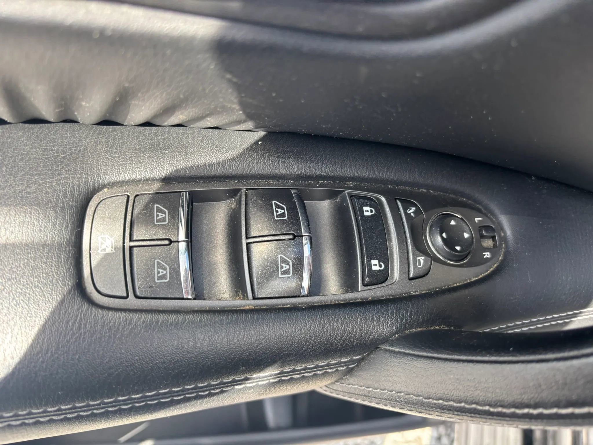 Used 2019 Nissan Armada SL w/ Premium Package AWD/4WD image 22
