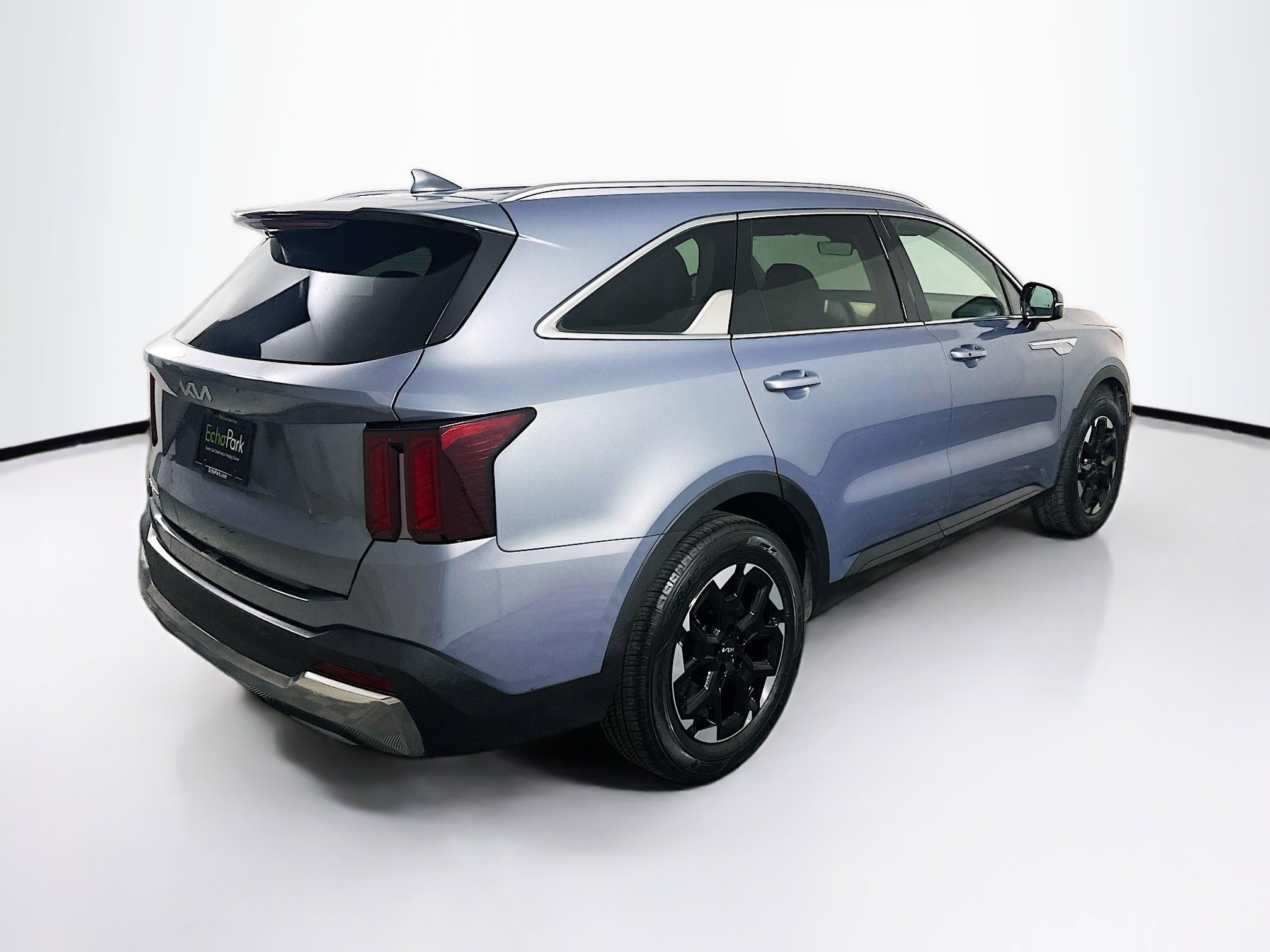 Used 2024 Kia Sorento S image 9