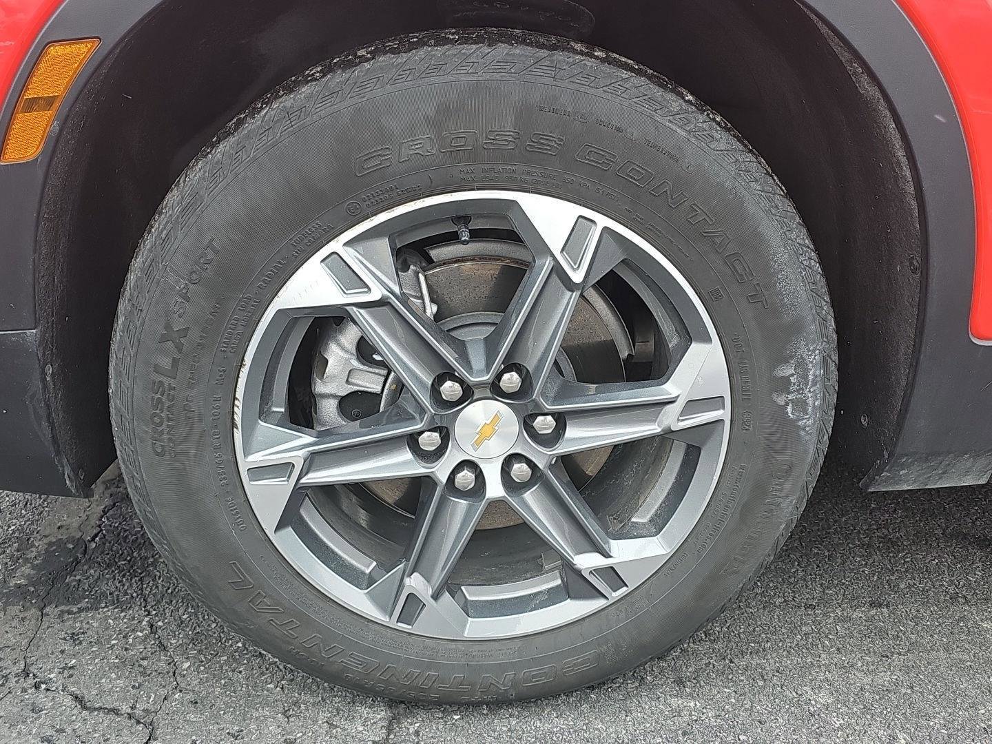 Used 2025 Chevrolet Blazer LT image 4