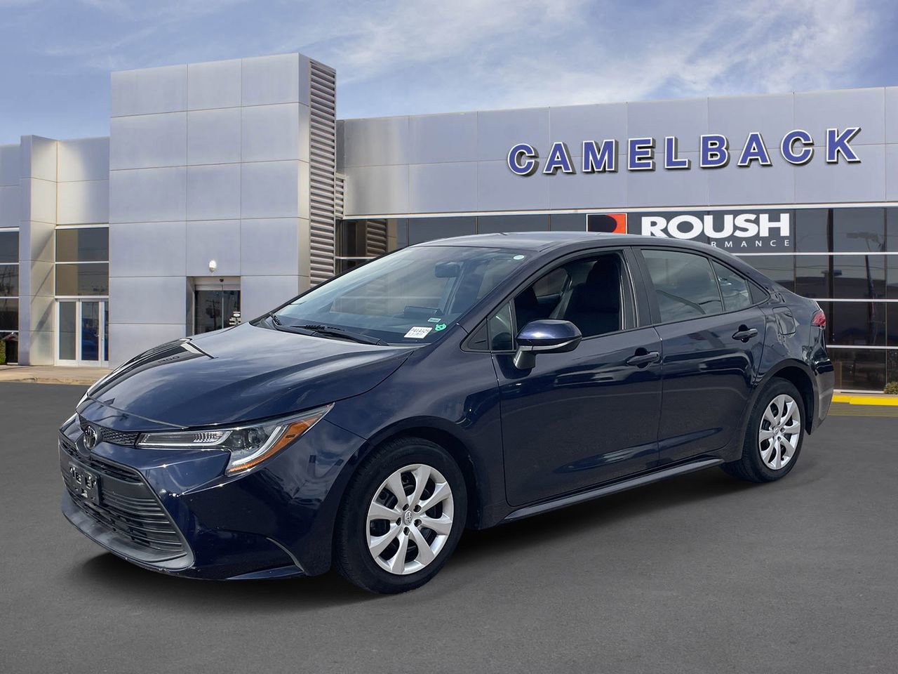 Used 2024 Toyota Corolla LE image 2