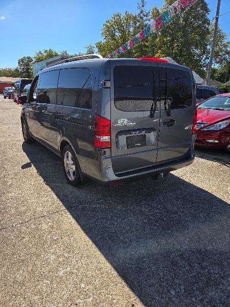 Used 2016 Mercedes-Benz Metris Passenger image 6