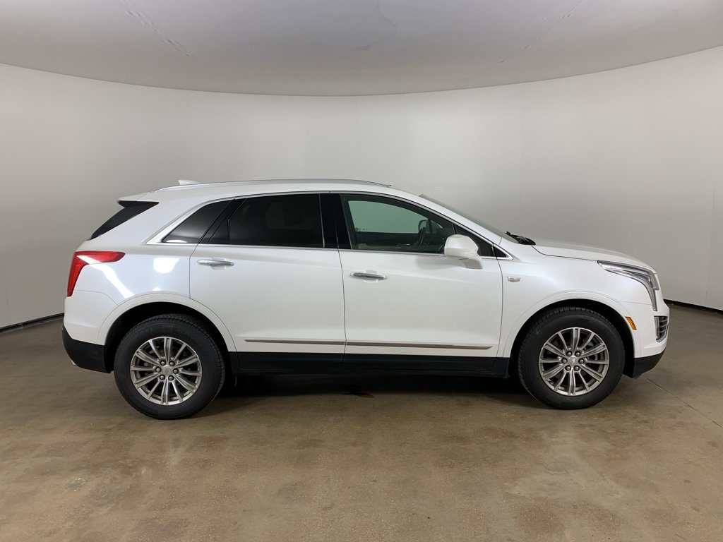 Used 2017 Cadillac XT5 Luxury w/ Advanced Security Package image 7