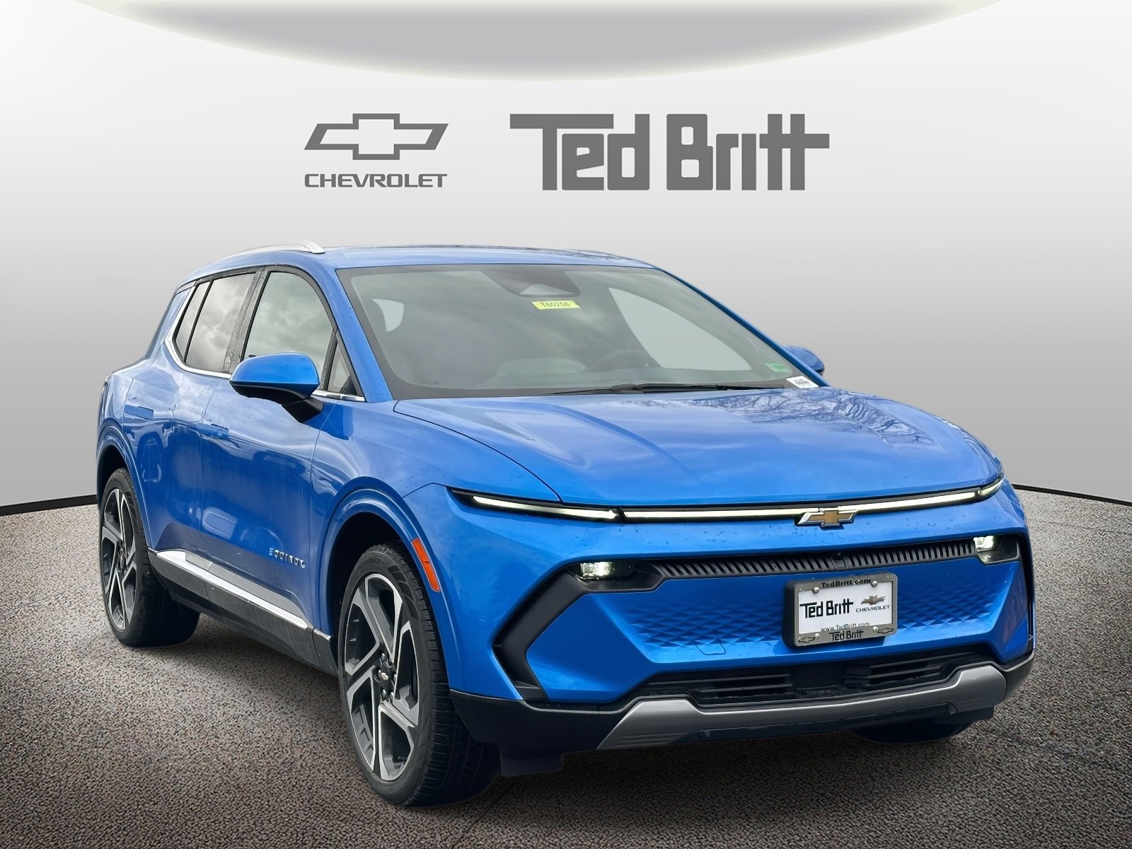 New 2026 Chevrolet Equinox EV LT image 3