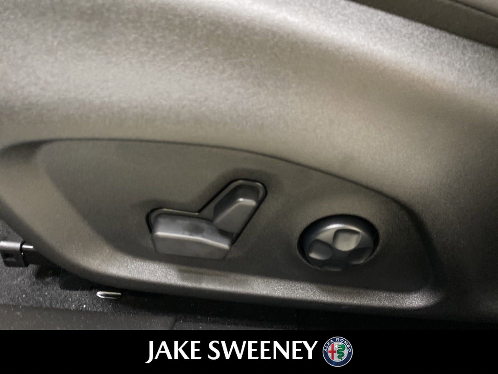 New 2024 Alfa Romeo Tonale Veloce image 27