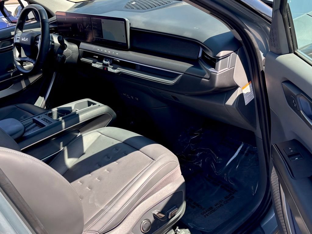 Used 2024 Kia EV9 Wind AWD/4WD image 27