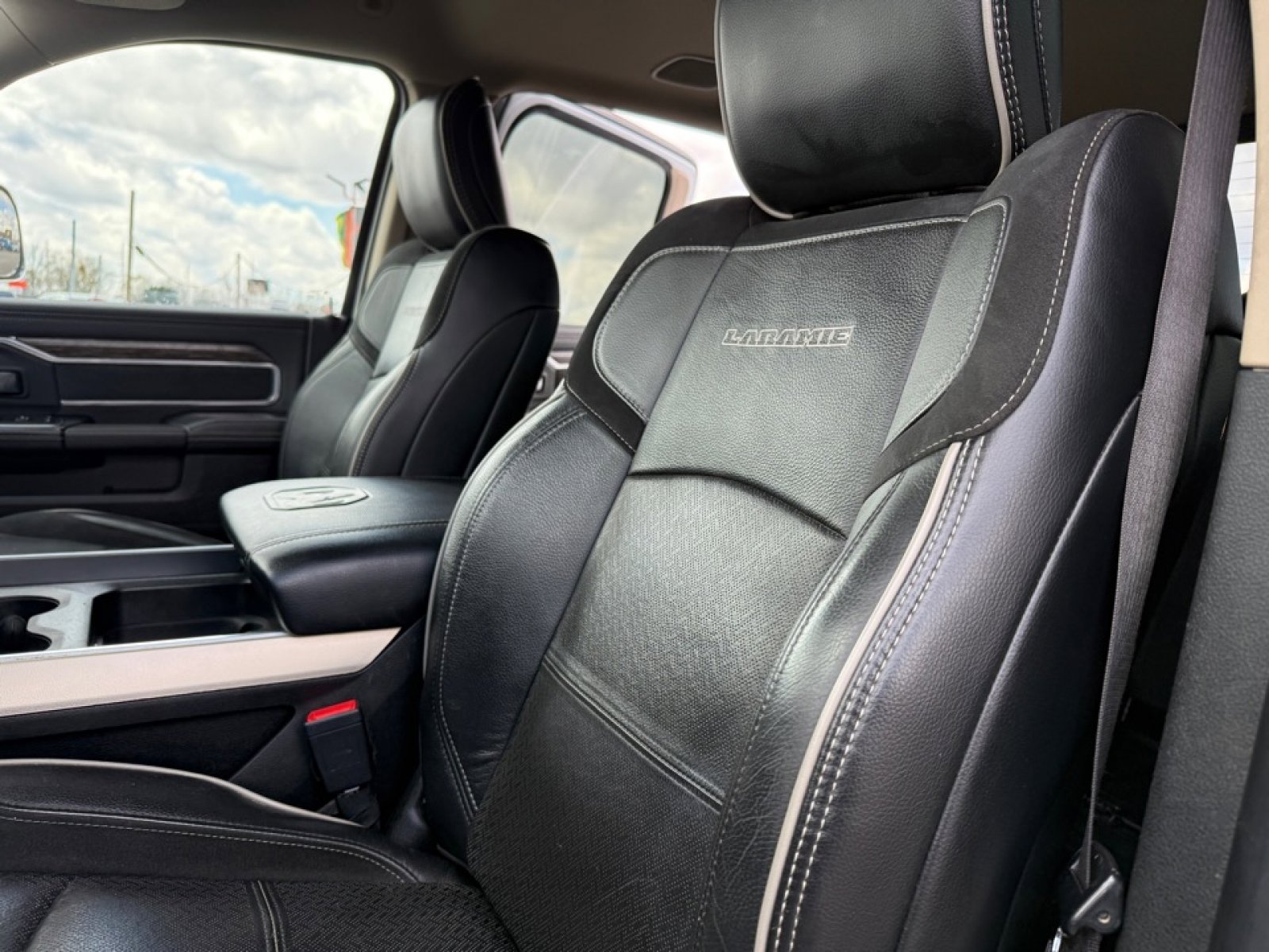 Used 2021 RAM 2500 Laramie AWD/4WD image 28