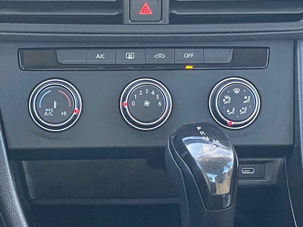 Certified 2023 Volkswagen Jetta S image 9