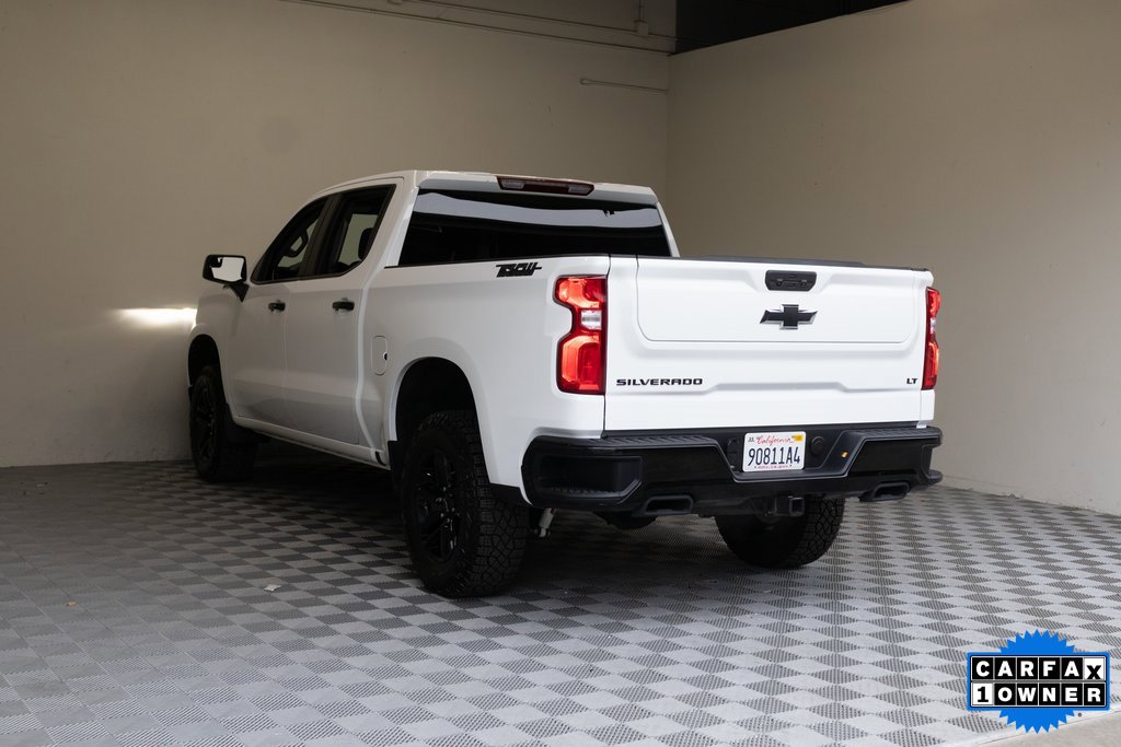 Used 2024 Chevrolet Silverado 1500 LT Trail Boss w/ Dark Appearance Package image 9