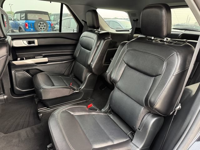 Certified 2023 Ford Explorer Limited w/ Limited Technology Package AWD/4WD image 8