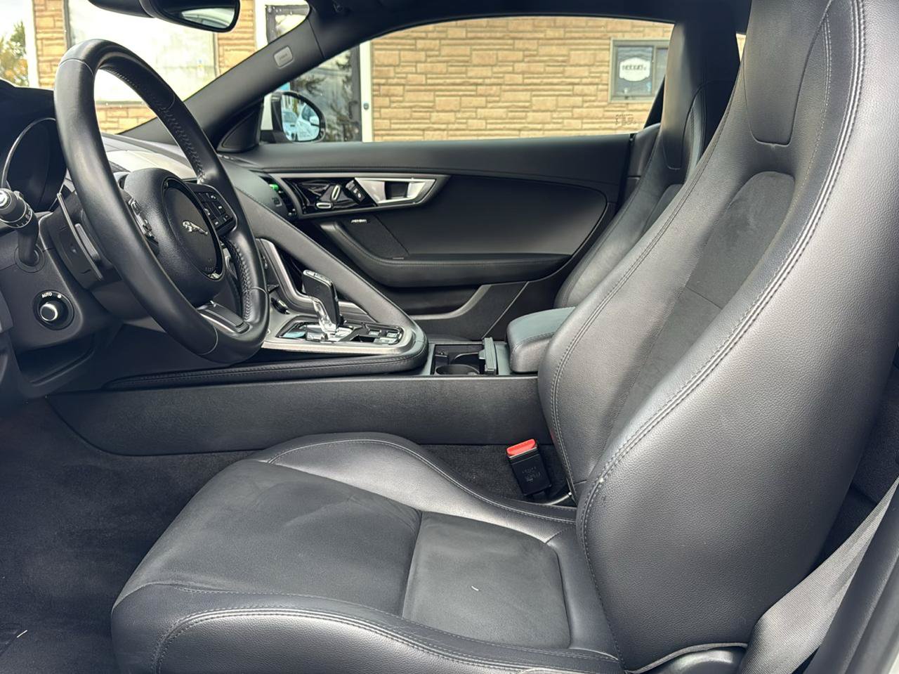 Used 2017 Jaguar F-TYPE Coupe RWD image 25
