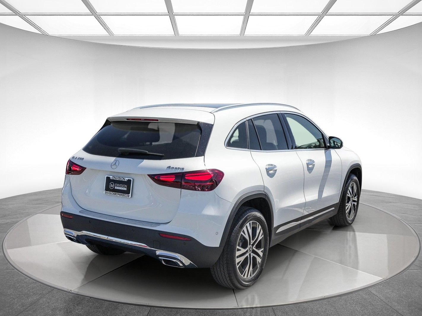 Certified 2025 Mercedes-Benz GLA 250 4MATIC image 4