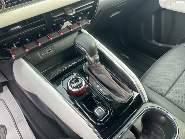 Used 2024 GMC Canyon AT4X image 26