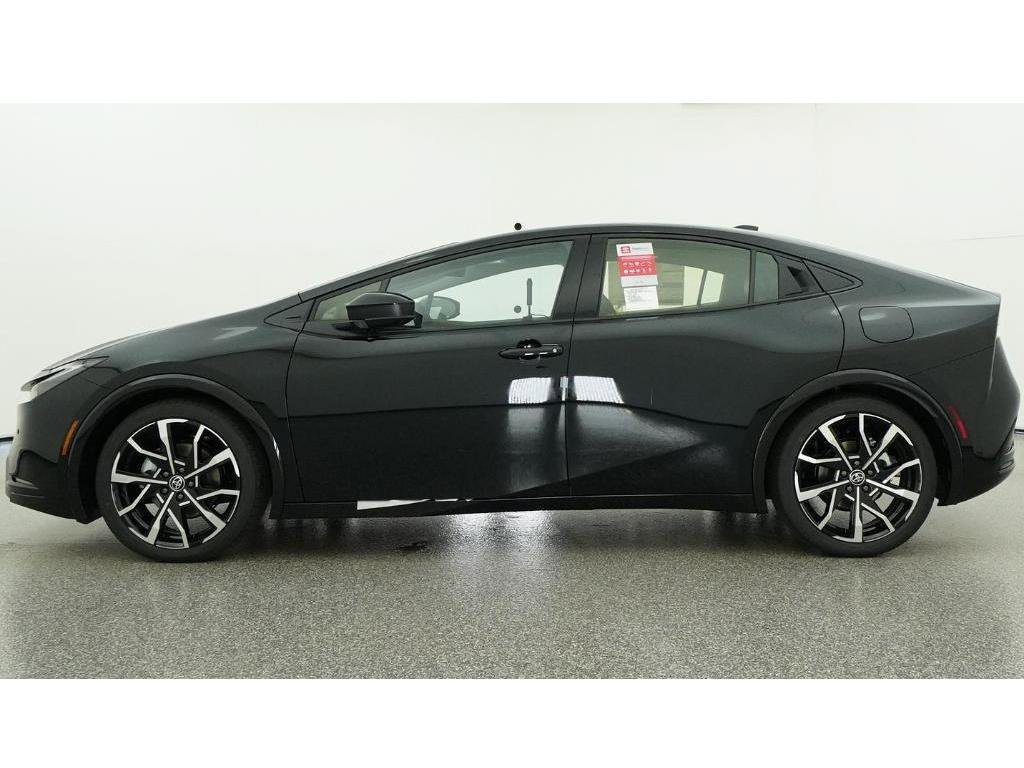 New 2026 Toyota Prius Plug-In Hybrid FWD image 19